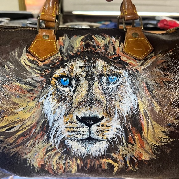 Meet your Posher, Lori - Picture 6 of 15